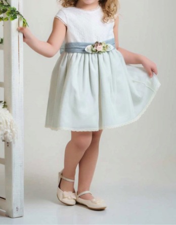 Vestido de niña de ceremonia crudo y verde