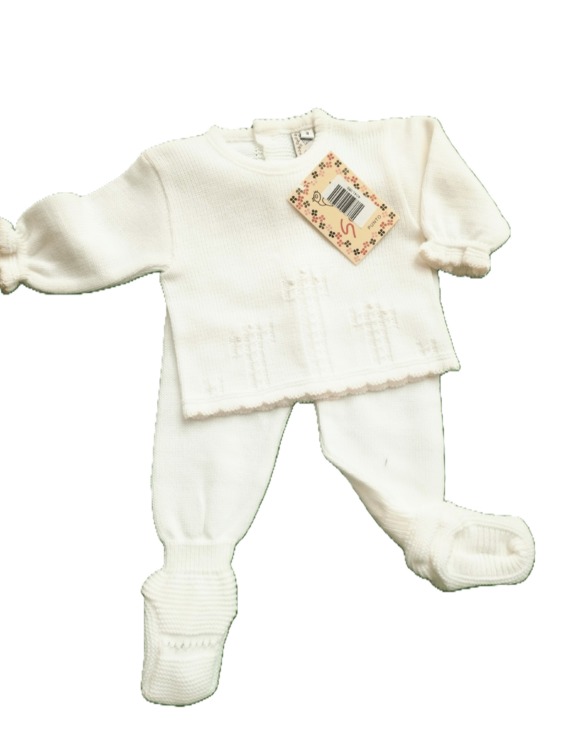 Conjunto de bebé blanco de lana Conjunto de bebé blanco de lana de 2 piezas. Jersey y polainas. Composición: Lana REF. : B260